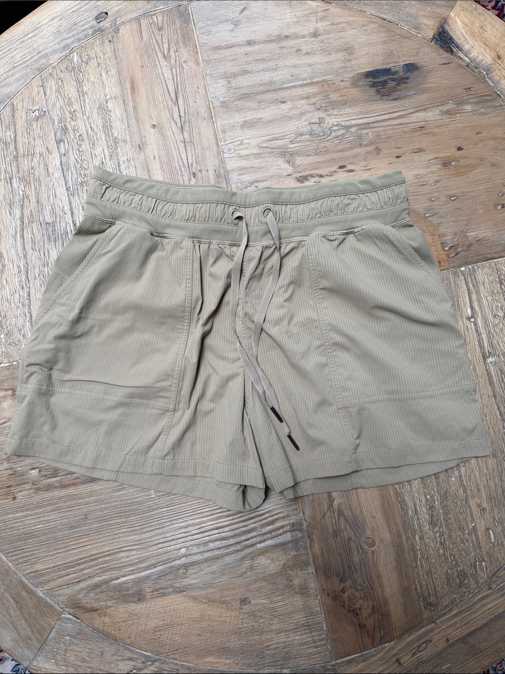Lululemon dance pant shorts